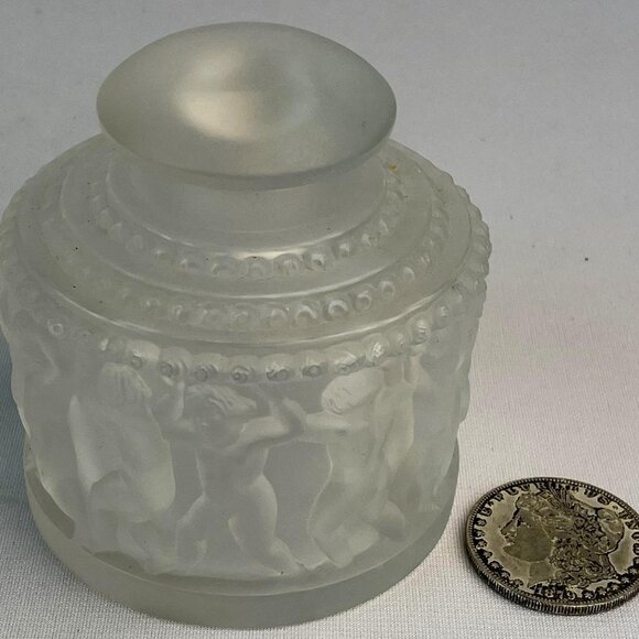 1930 Signed Rene Lalique Les Enfants Cherubs Roses Crystal Lidded Powder… - Picture 2 of 5